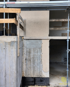 Beton des années 80 juxtaposé avec le béton coulé en 2025