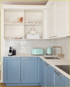 Vue détaillé d'une cuisine lumineuse